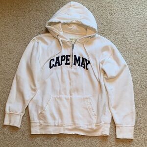 Women’s Large Vineyard White quarter zip Cape May NJ hoodie.